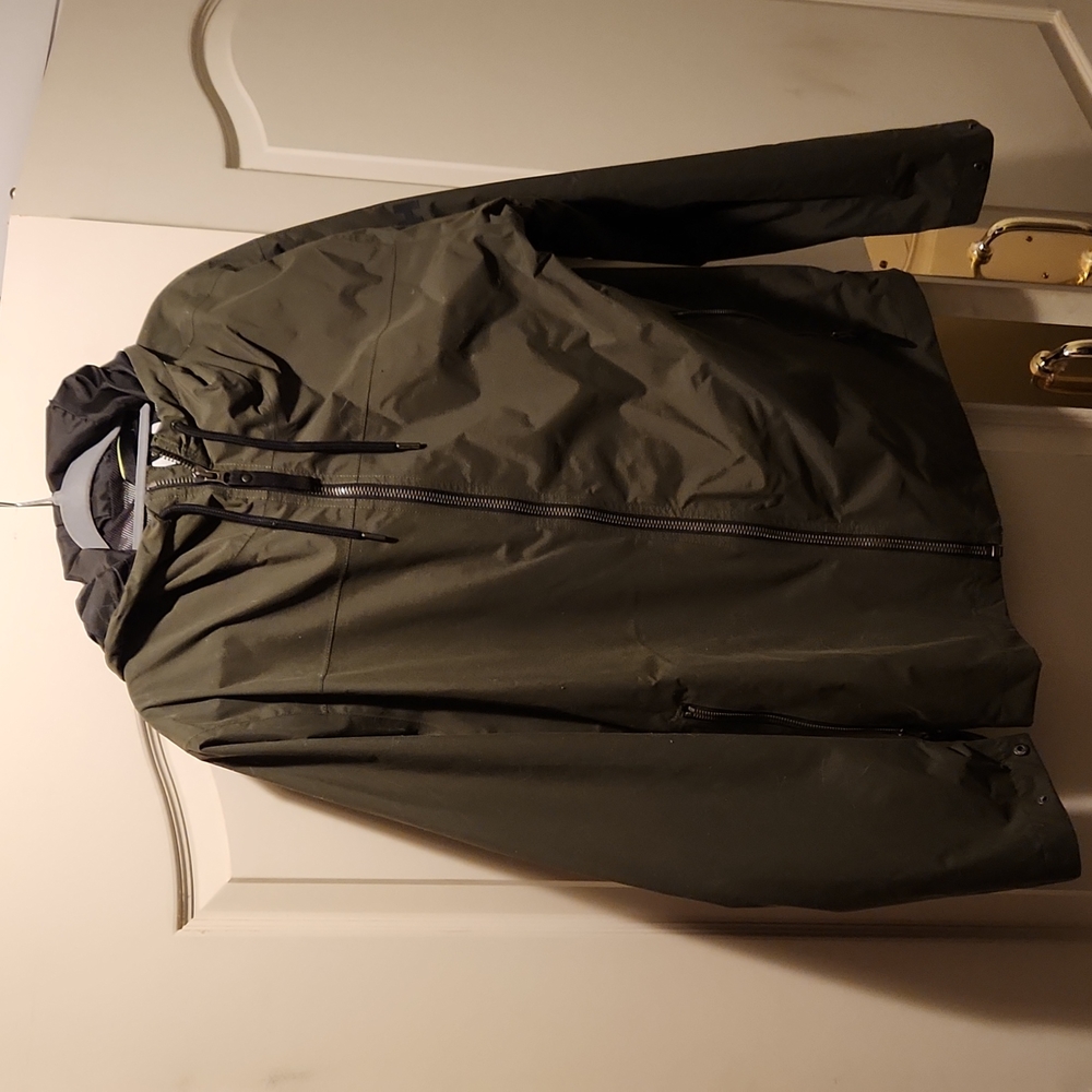 Helly Hansen windbraker/rain coat